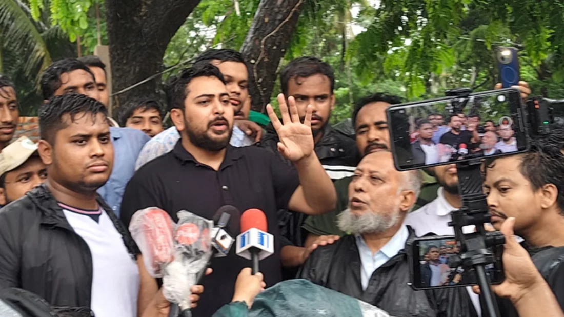 বেড়িবাঁধের বরাদ্দে লুটপাট হবে না: নাহিদ ইসলাম